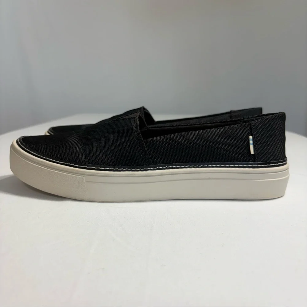 Toms Women's Parker Slip On Sneaker Shoe Texture Fabric Black‎ Size 7.5